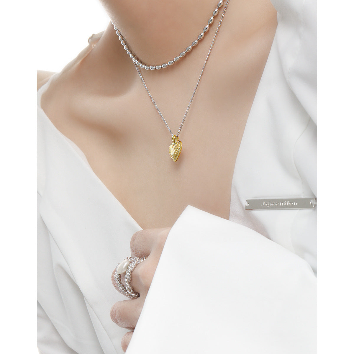 Gold Stripe Love Pendant Clavicle Chain