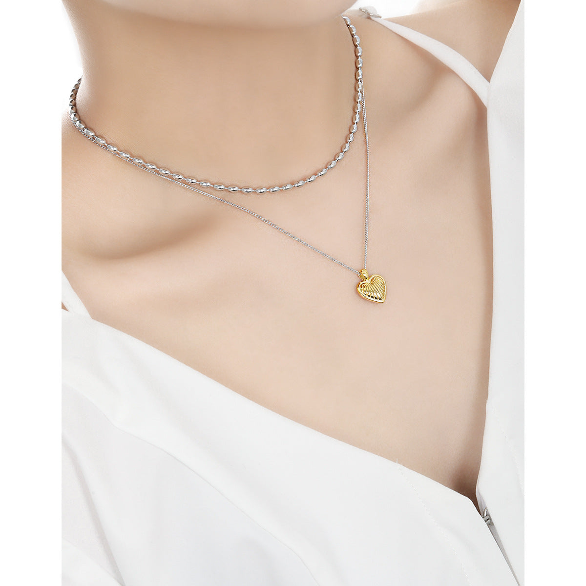 Gold Stripe Love Pendant Clavicle Chain