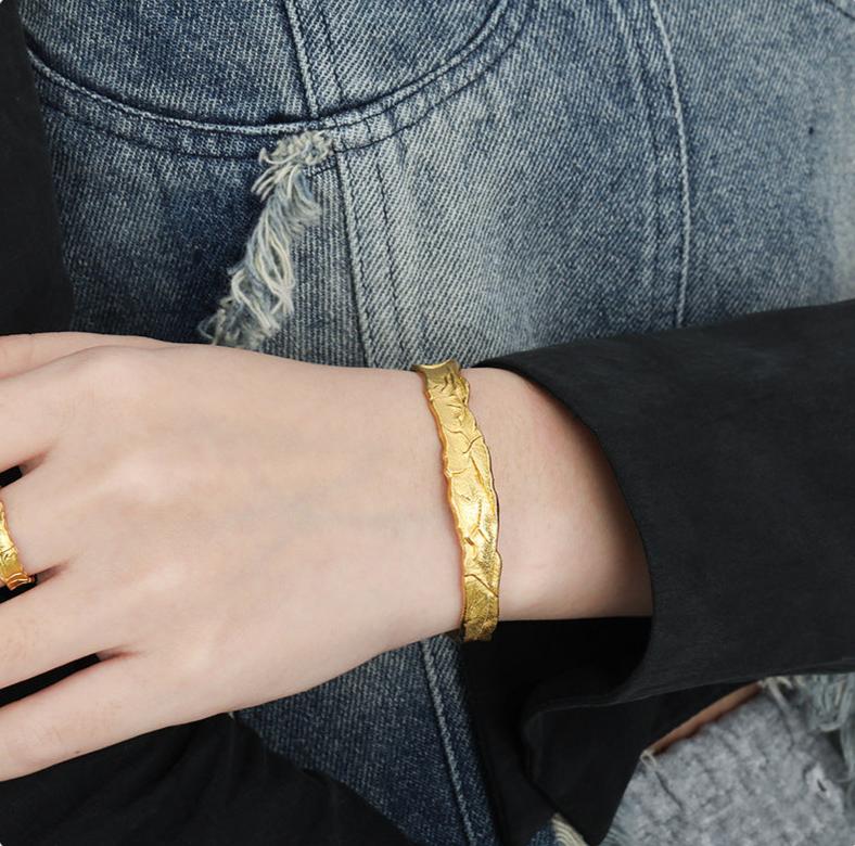 Irregular Texture Bracelet