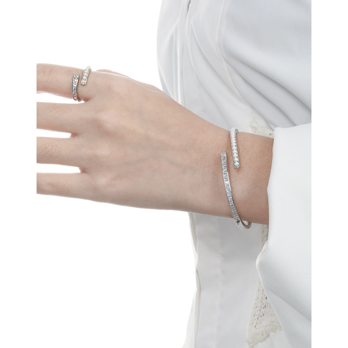 Diamond Pearl bracele