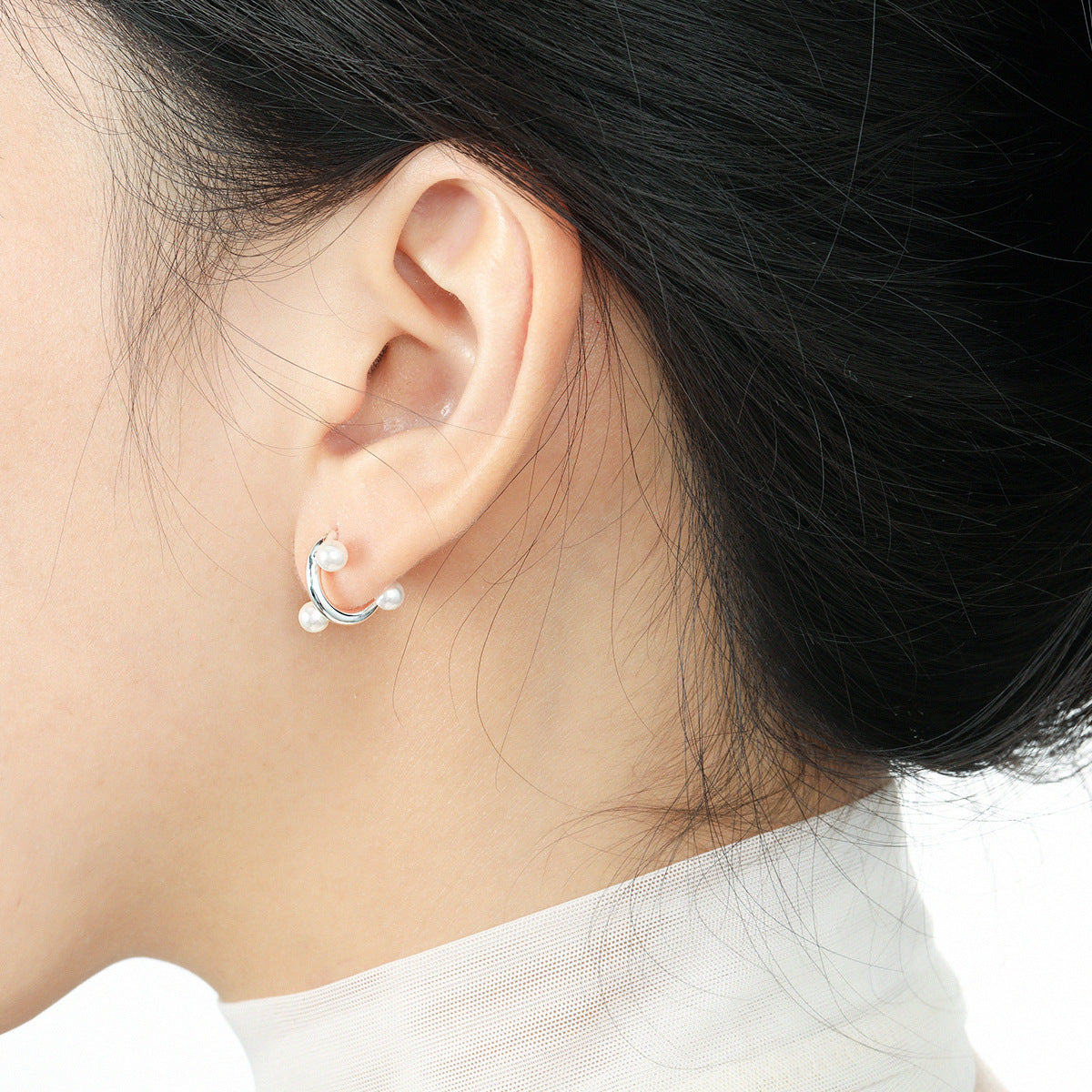 Geometric Pearl Stud Earrings